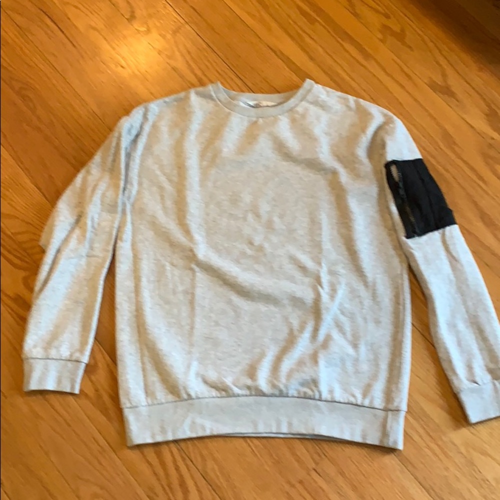 H & M sweatshirt